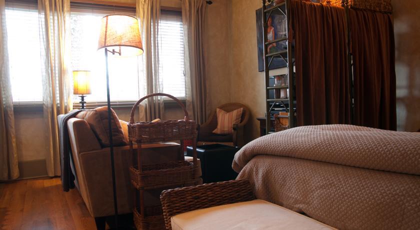 カラマズー Kara'S Kottages Bed & Breakfast 部屋 写真