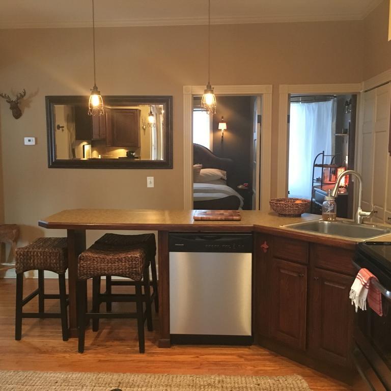 カラマズー Kara'S Kottages Bed & Breakfast エクステリア 写真