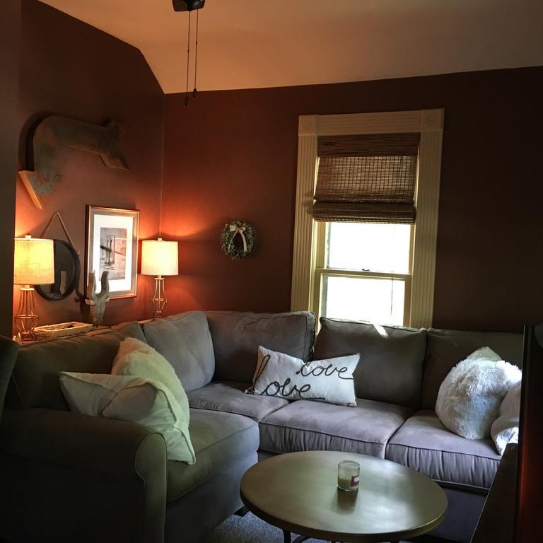 カラマズー Kara'S Kottages Bed & Breakfast エクステリア 写真